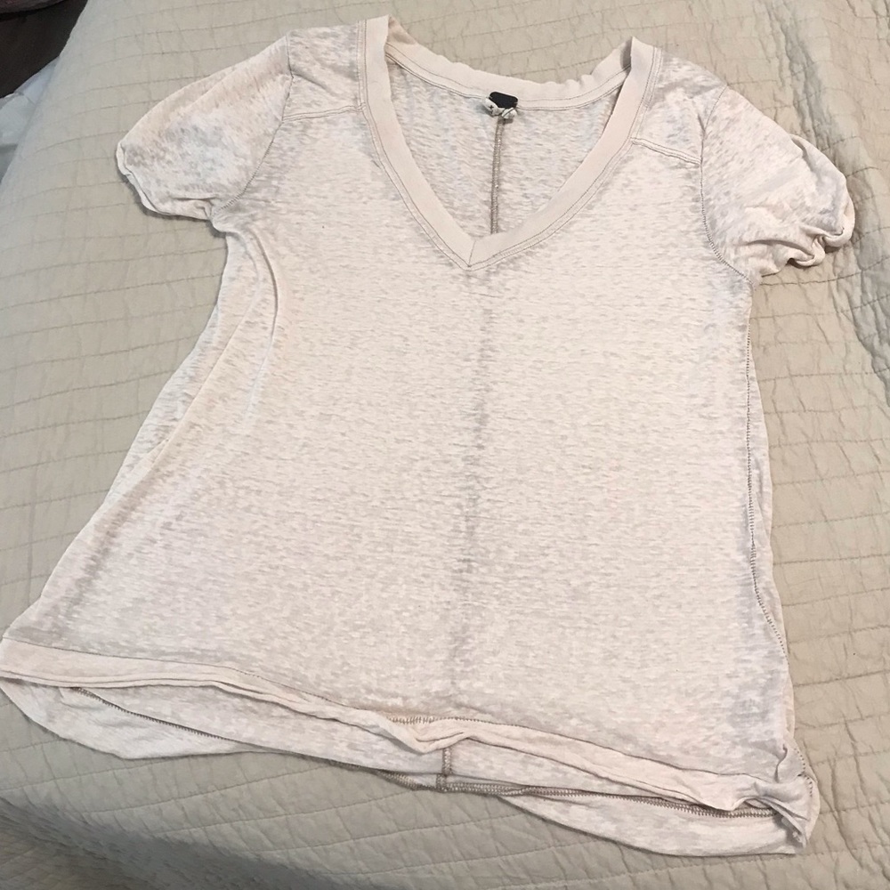 Free People V neck T-shirt